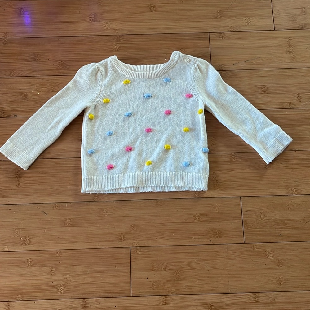 GAP sweater